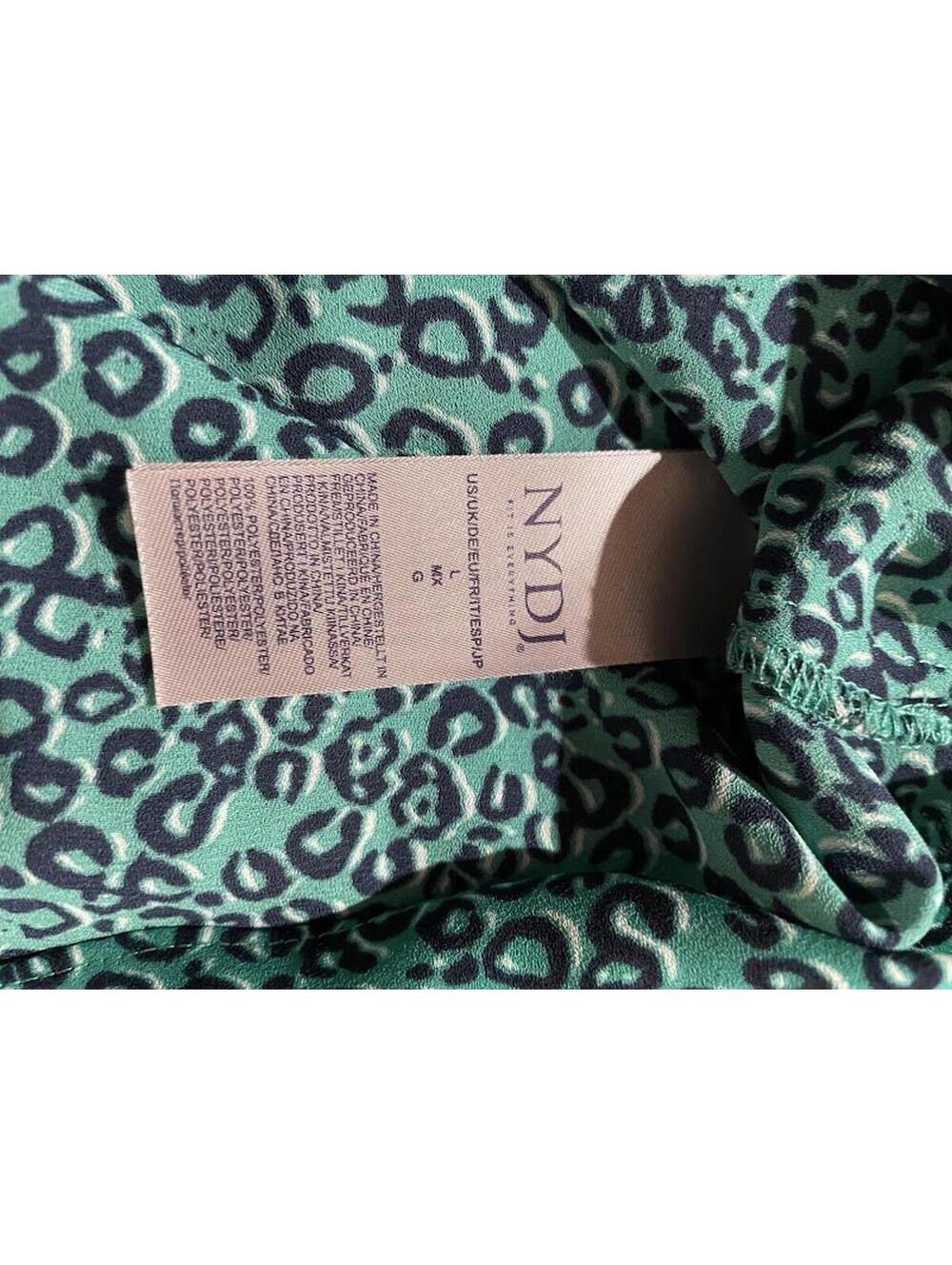 NYDJ Pintuck Blouse Top Women's L Green Black Animal Leopard Print Lightweight - Picture 10 of 11